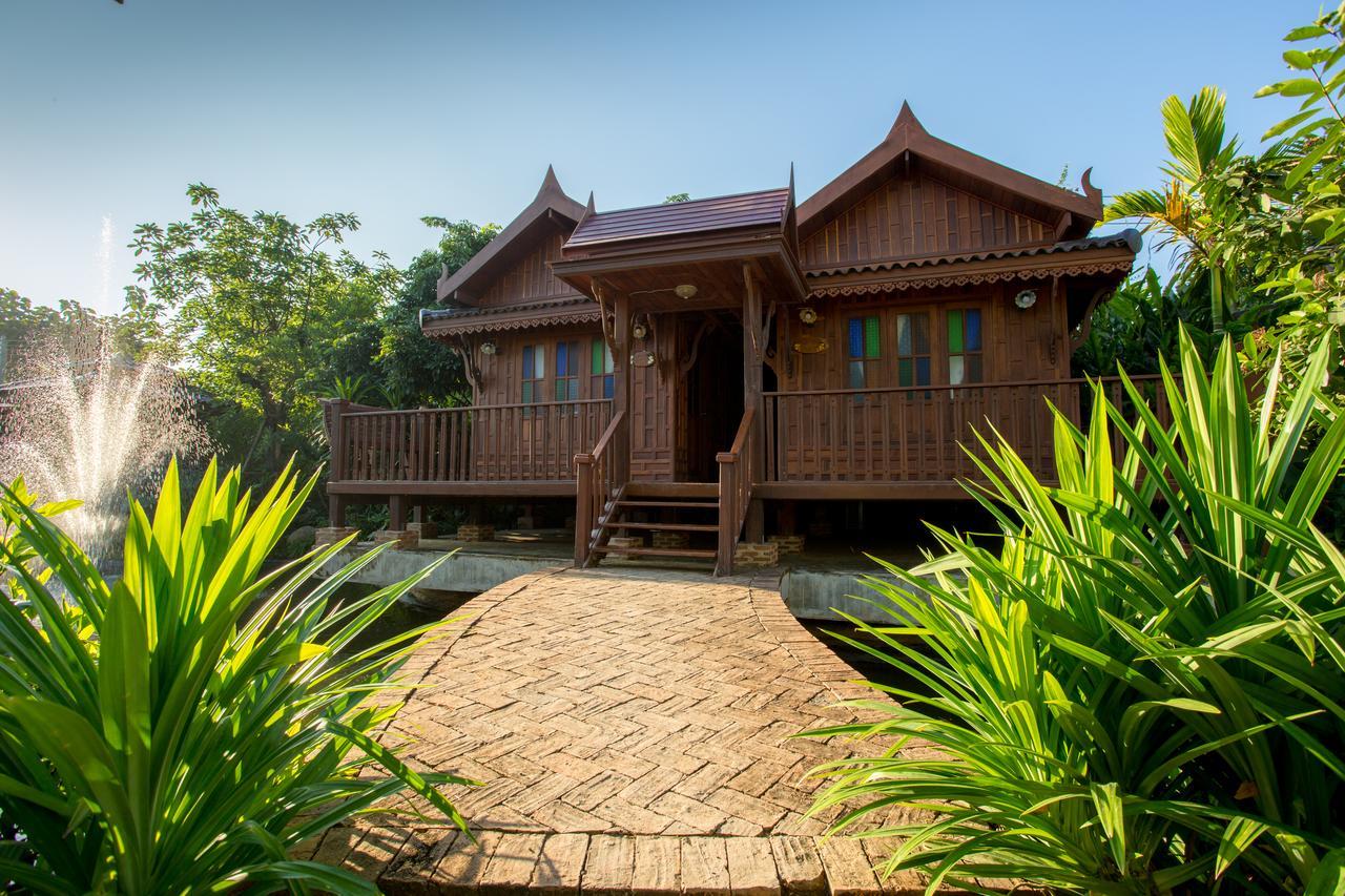 Suksatan Lamphun Hotel Buitenkant foto