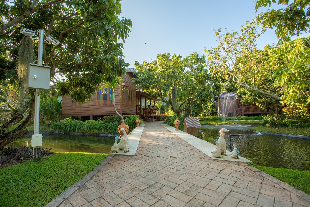 Suksatan Lamphun Hotel Buitenkant foto